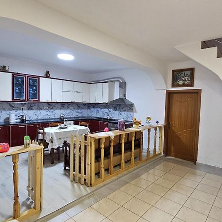 Maria Guest House Përmet المظهر الخارجي الصورة
